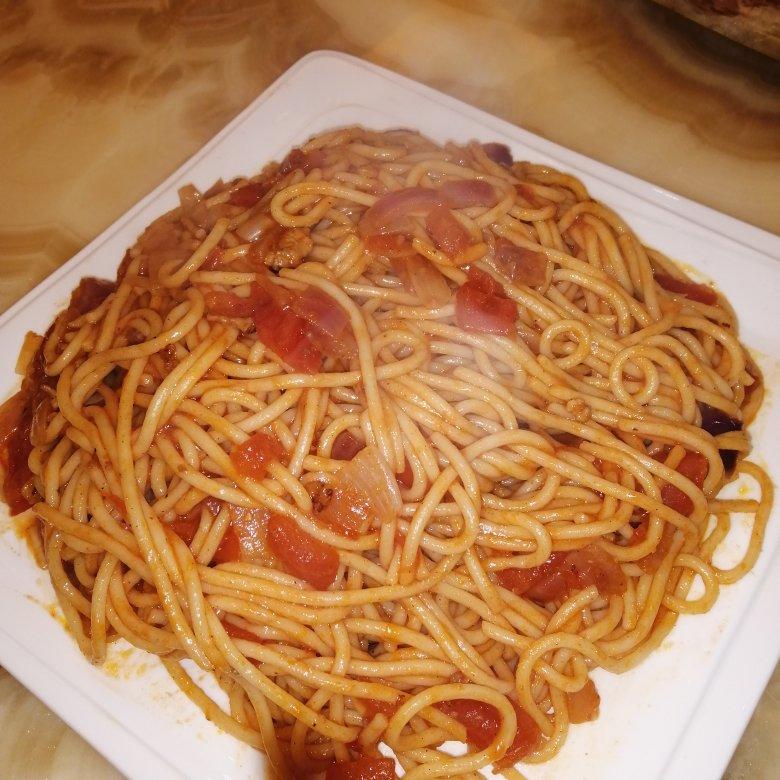 蕃茄蘑菇肉酱意大利面