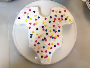 宝宝连体衣纪念日蛋糕的做法 步骤22