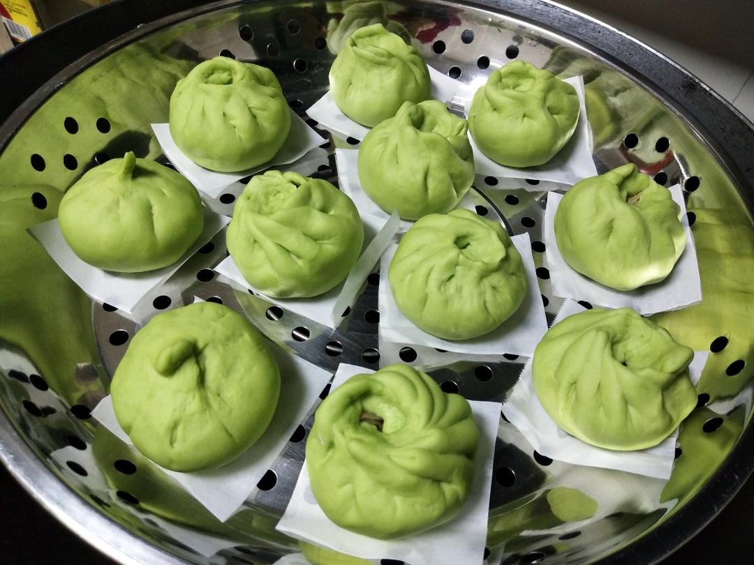 油渣萝卜丝包子