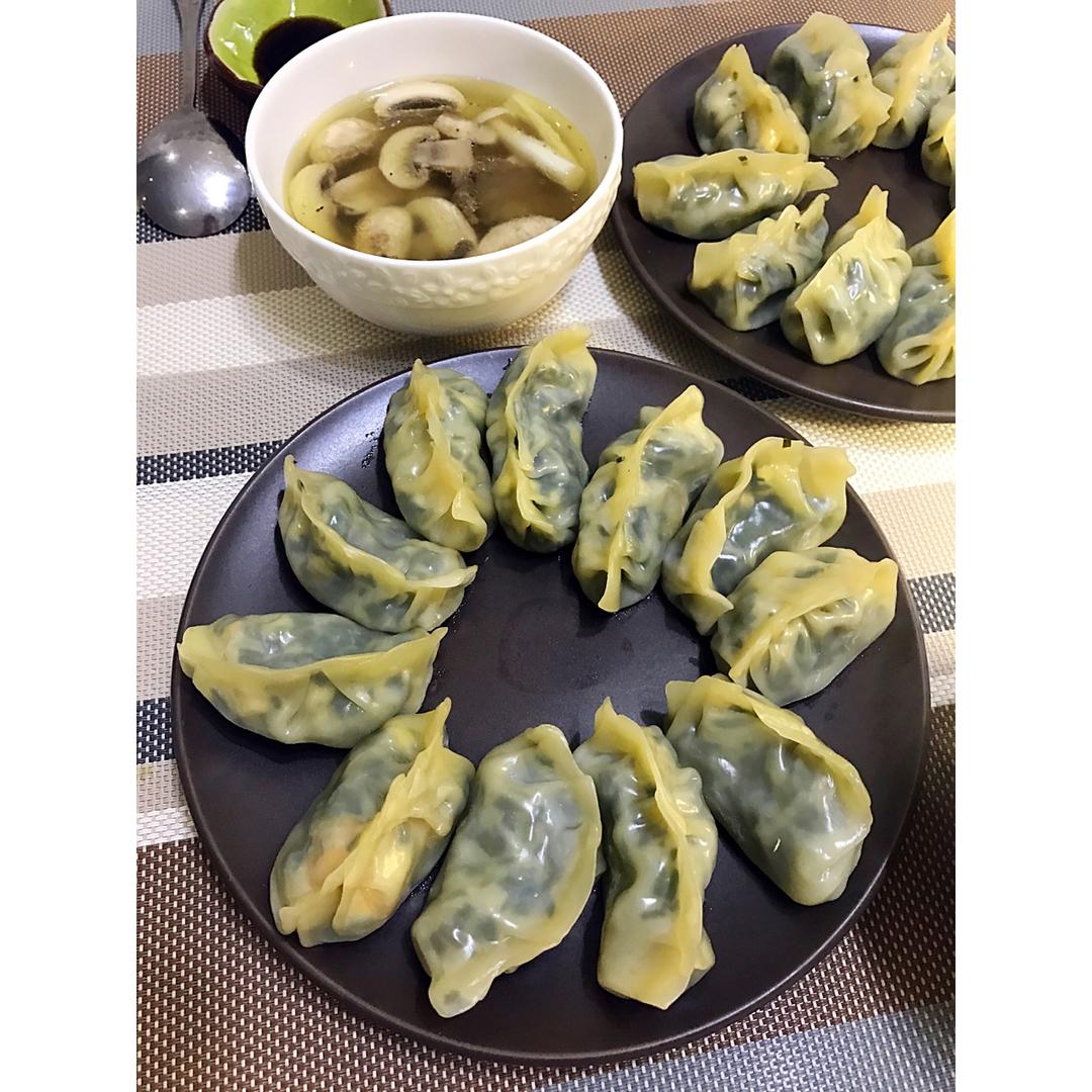 猪肉大葱烫面蒸饺