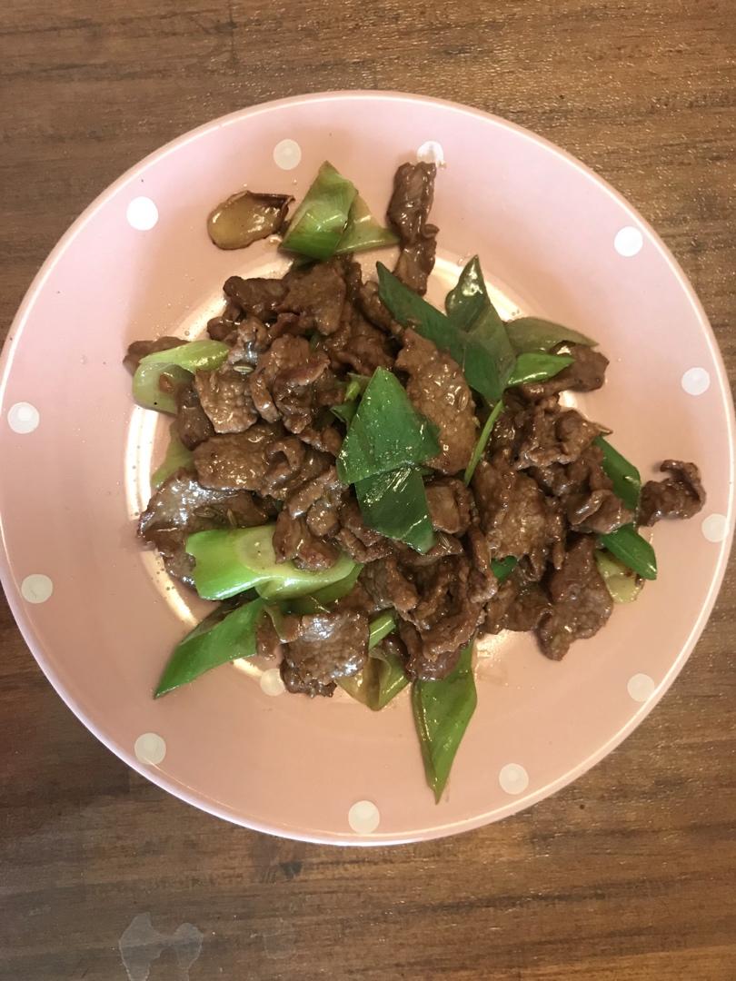 葱爆羊肉（8分钟让你做一道大菜