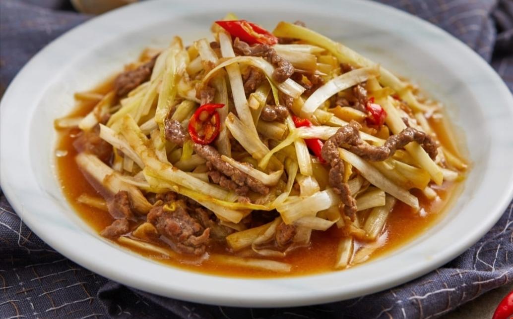 韭黄炒牛肉丝,品味江南的做法