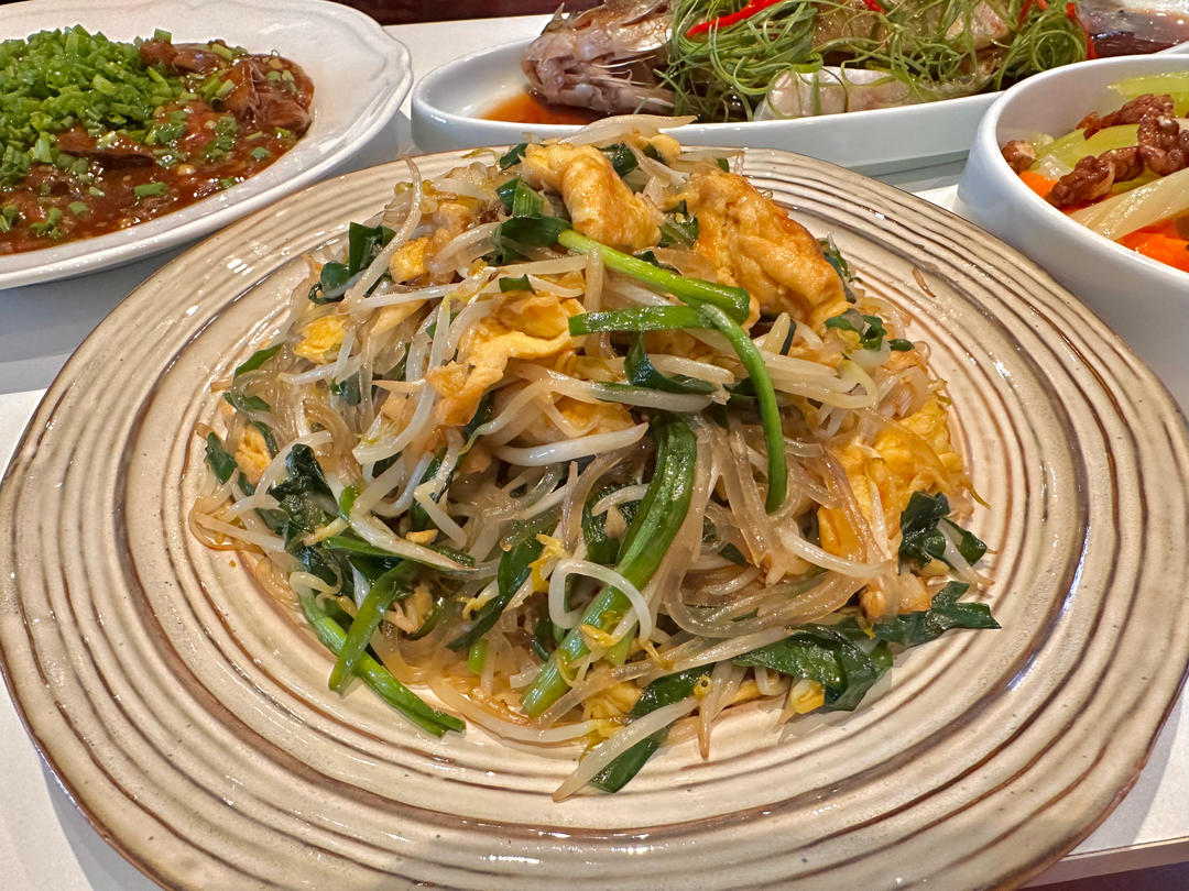 合菜和春饼最搭配，咸香味美，脆口喷香