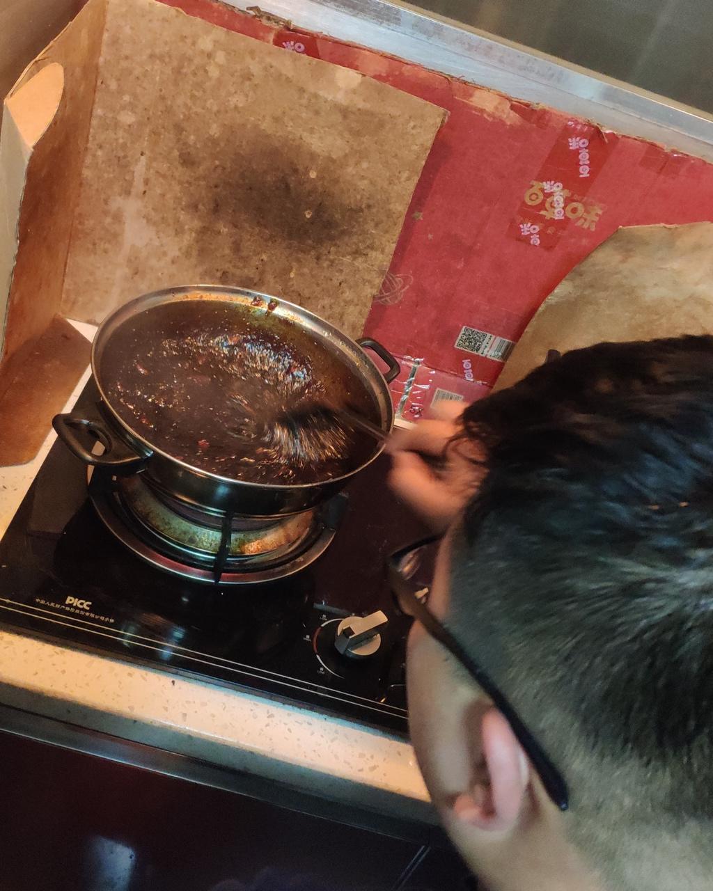 黑糖红枣枸杞姜母茶酱