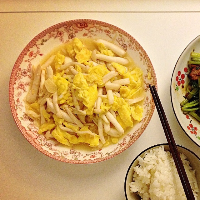金针菇炒蛋