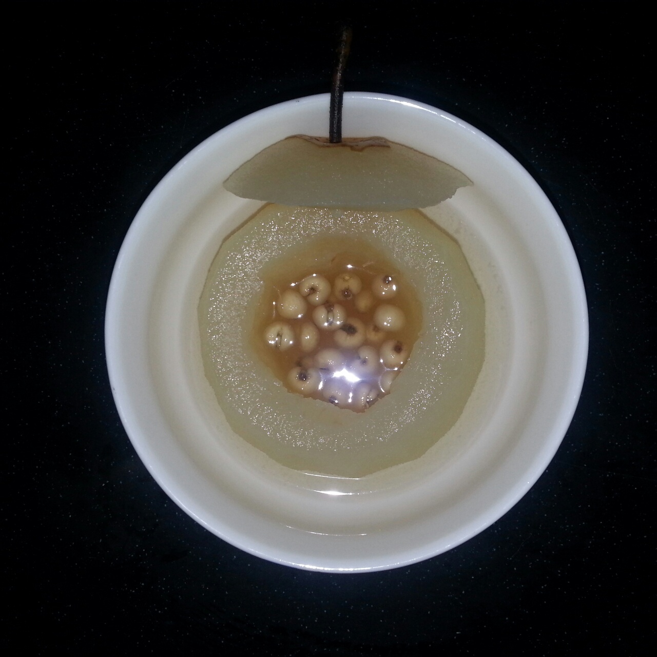 冰糖川贝炖雪梨