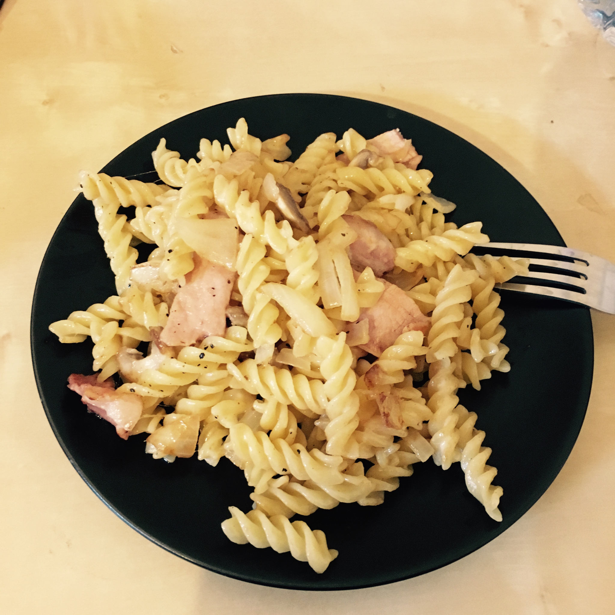 培根鸡蛋通心粉