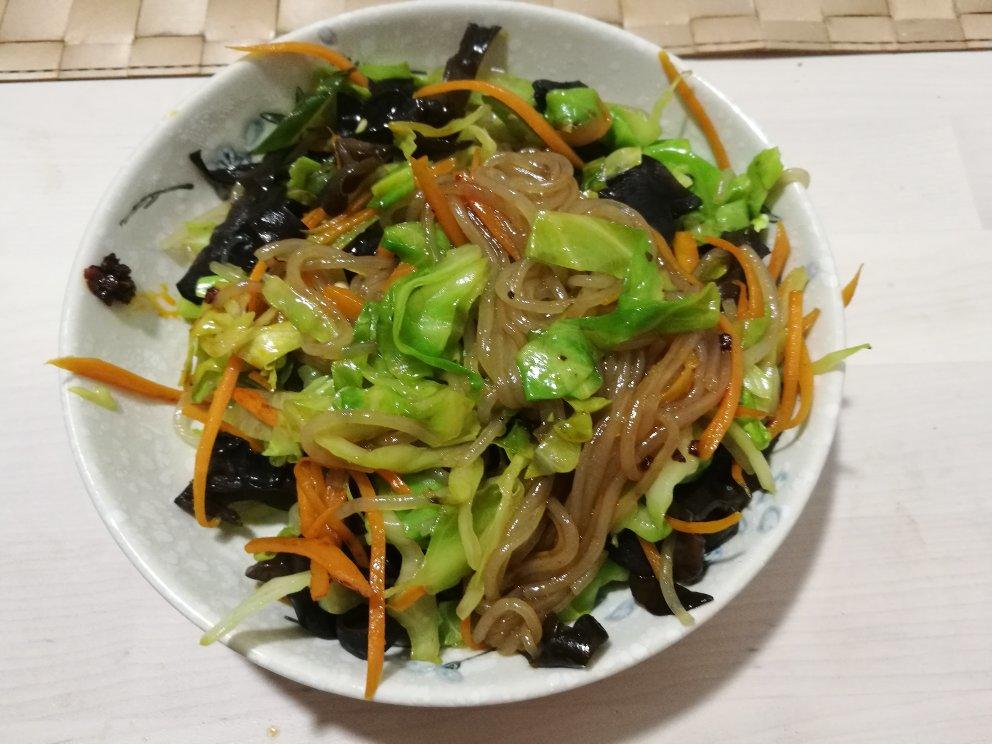卷心菜炒粉丝 Glass noodles with Cabbage