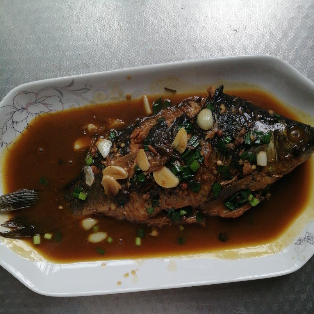 家常红烧鱼，我家的传家菜（一招去腥）