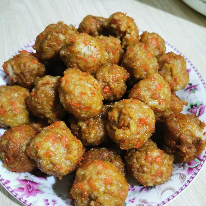 胡萝卜香菜素丸子