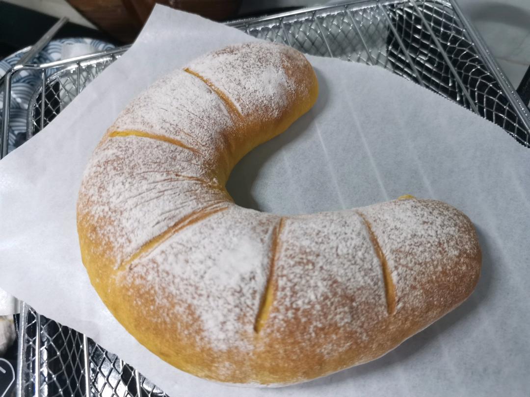 好吃到疯的南瓜奶酪软欧包