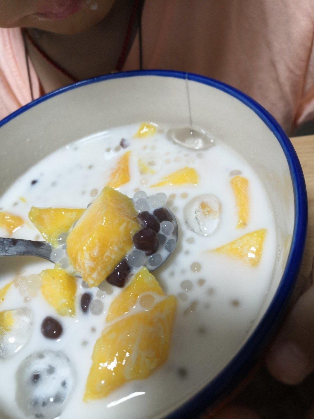 芒果椰汁西米露 | 夏日清凉解暑 无需烤箱