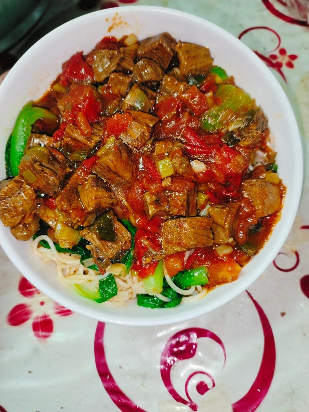 番茄牛肉面