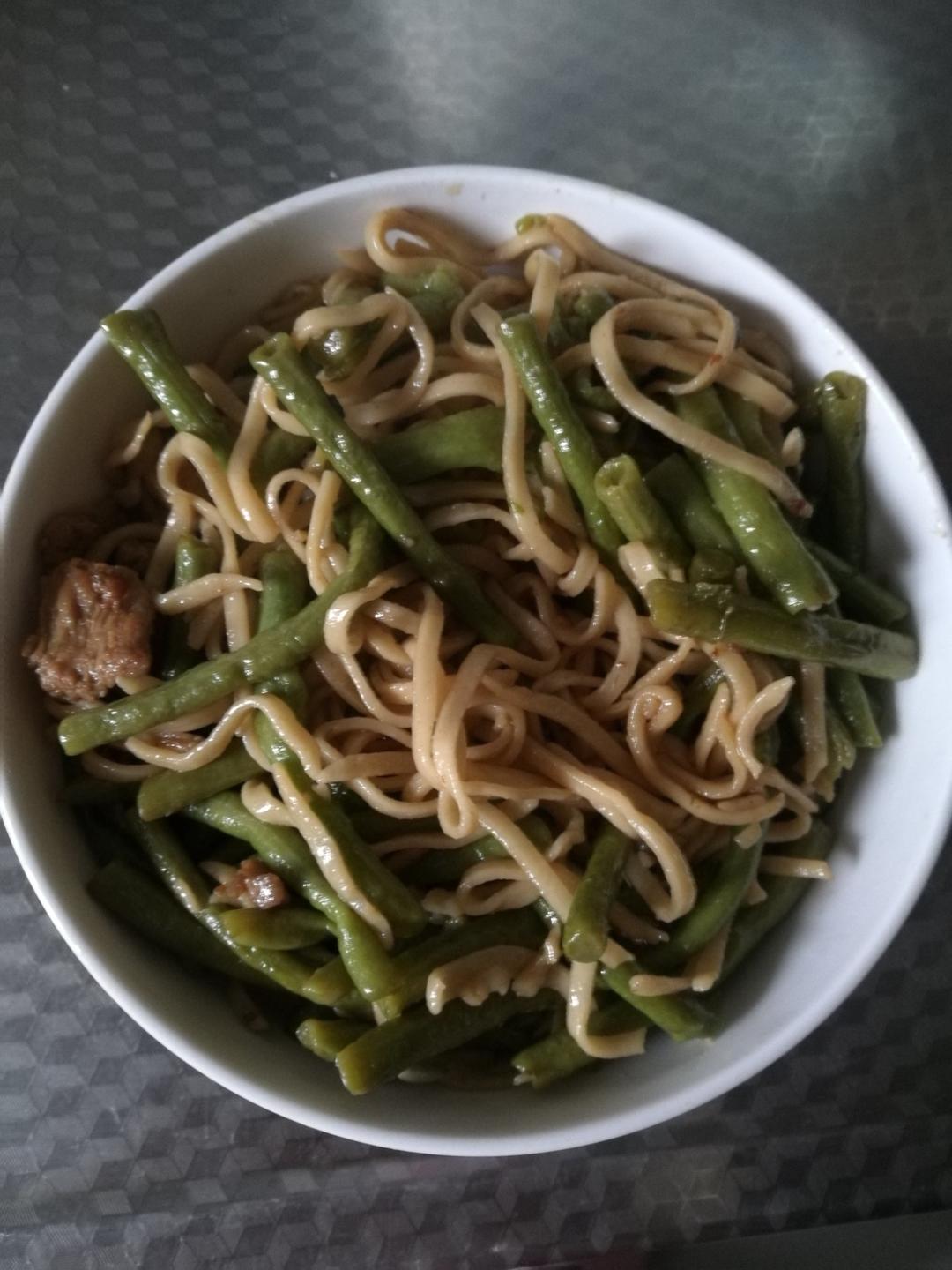 幻貓之影做的家傳豆角燜面(蒸麵)一次吃三大碗!超詳細步驟!