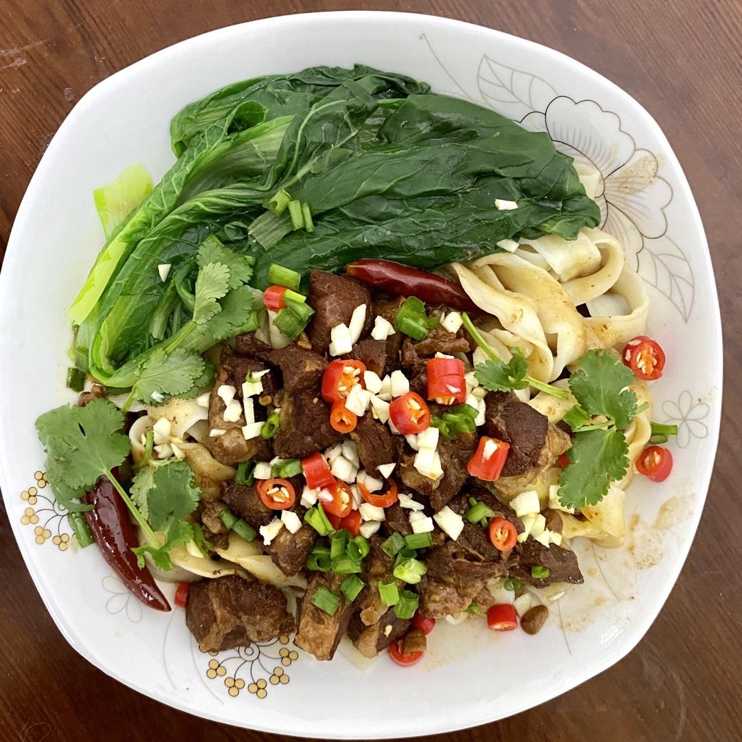 家常红烧牛肉面