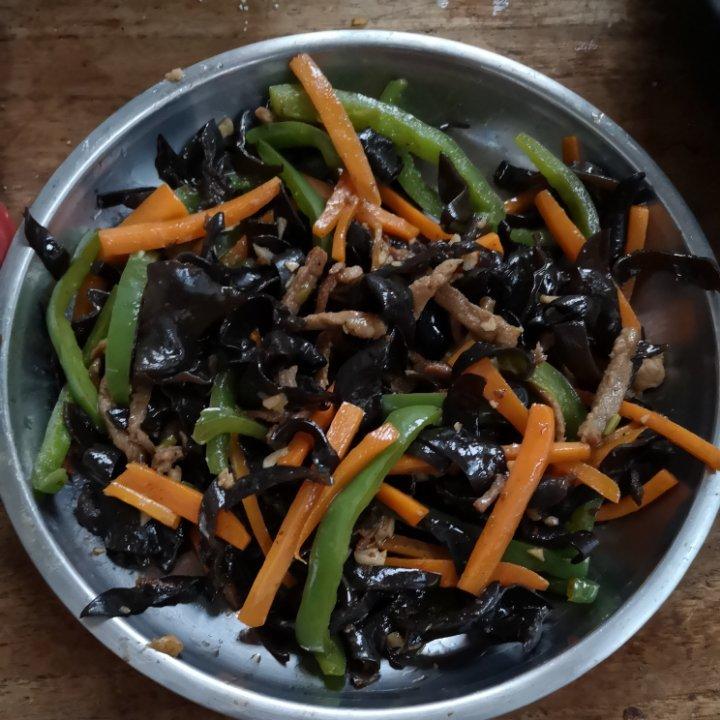 🌟传统版糖醋汁鱼香肉丝，大人孩子的最爱，我也喜欢吃，不放豆瓣酱才是老味道，快来试试吧。