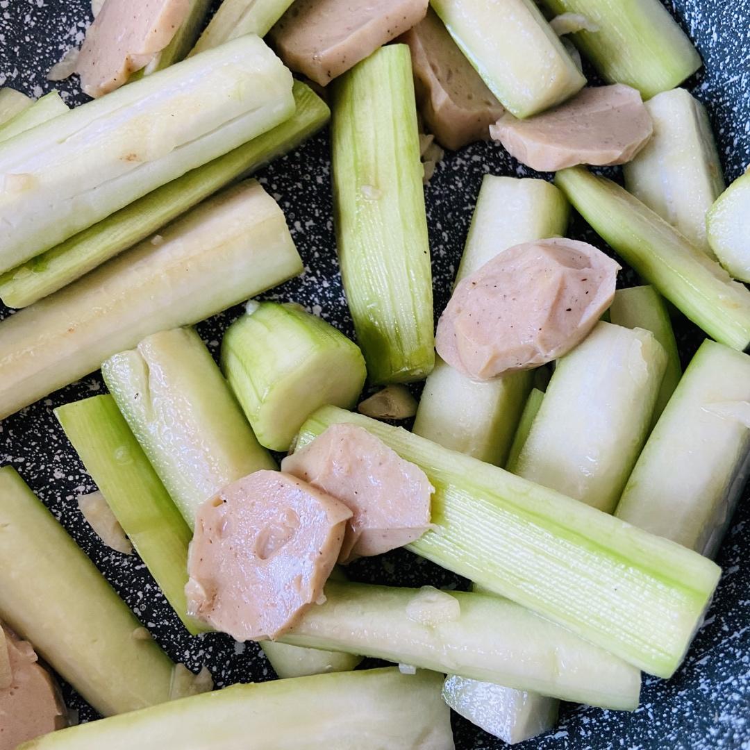 如何把丝瓜做得口味一点？不变黑,口味丝瓜学习一下~