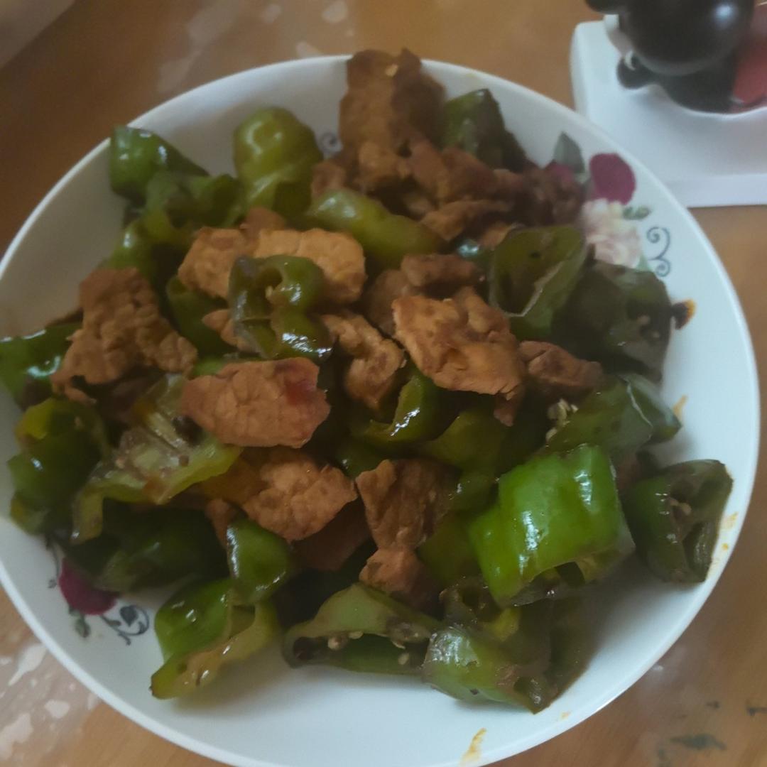 正宗辣椒炒肉