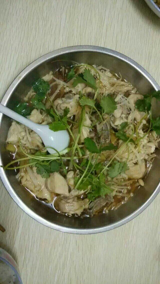金针菇蒸鸡肉