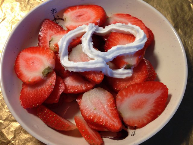 雪山红宝—忌廉士多啤梨（请不要传没有奶制品小伙伴的秃草莓）