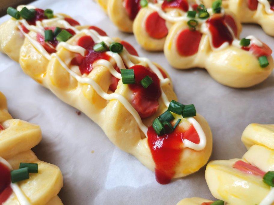 葱香火腿肠面包