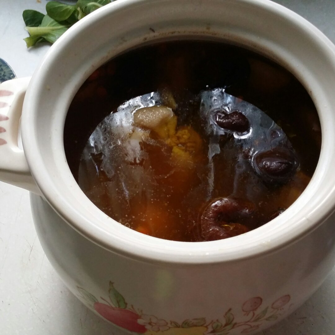 黄芪山药老鸡汤