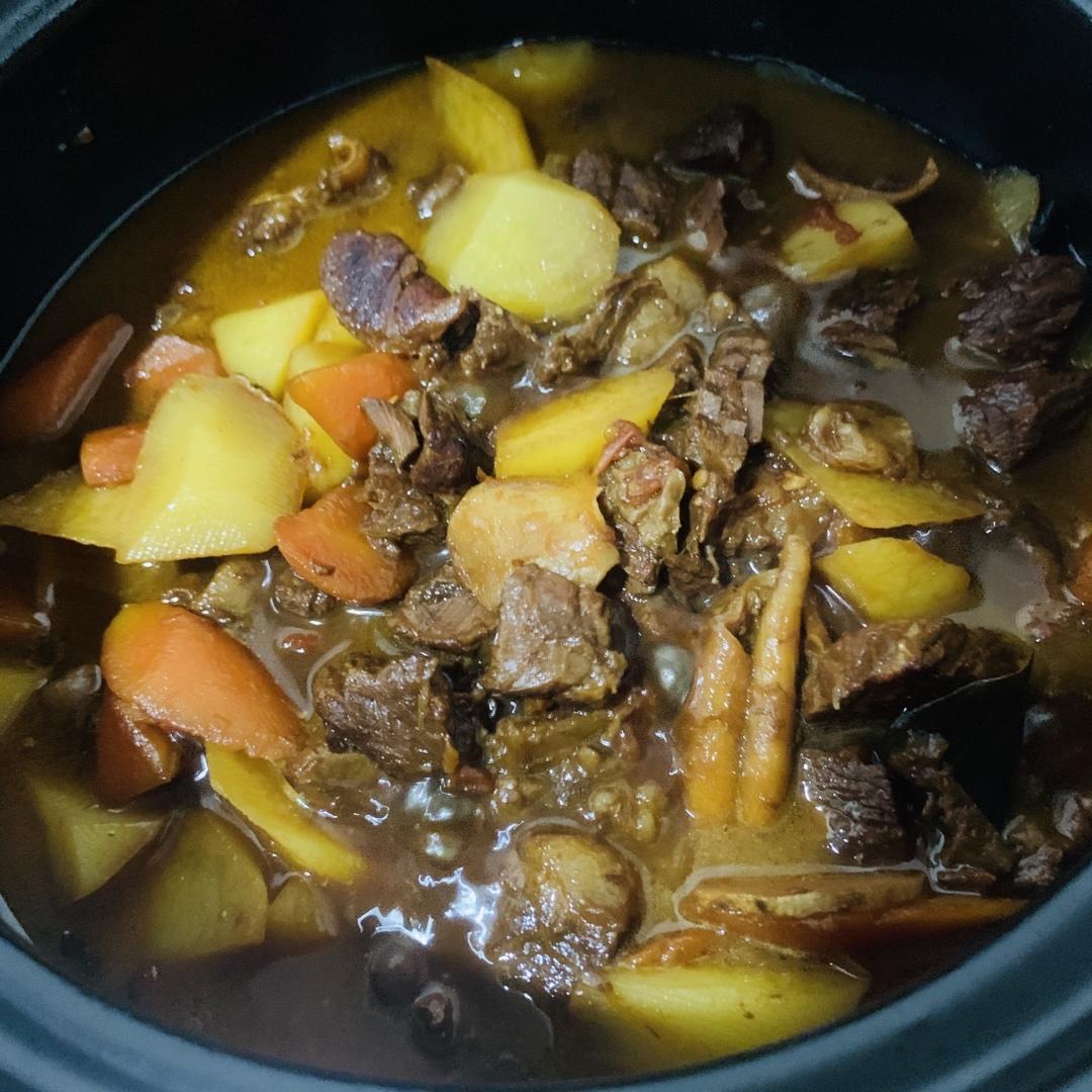 番茄土豆炖牛腩