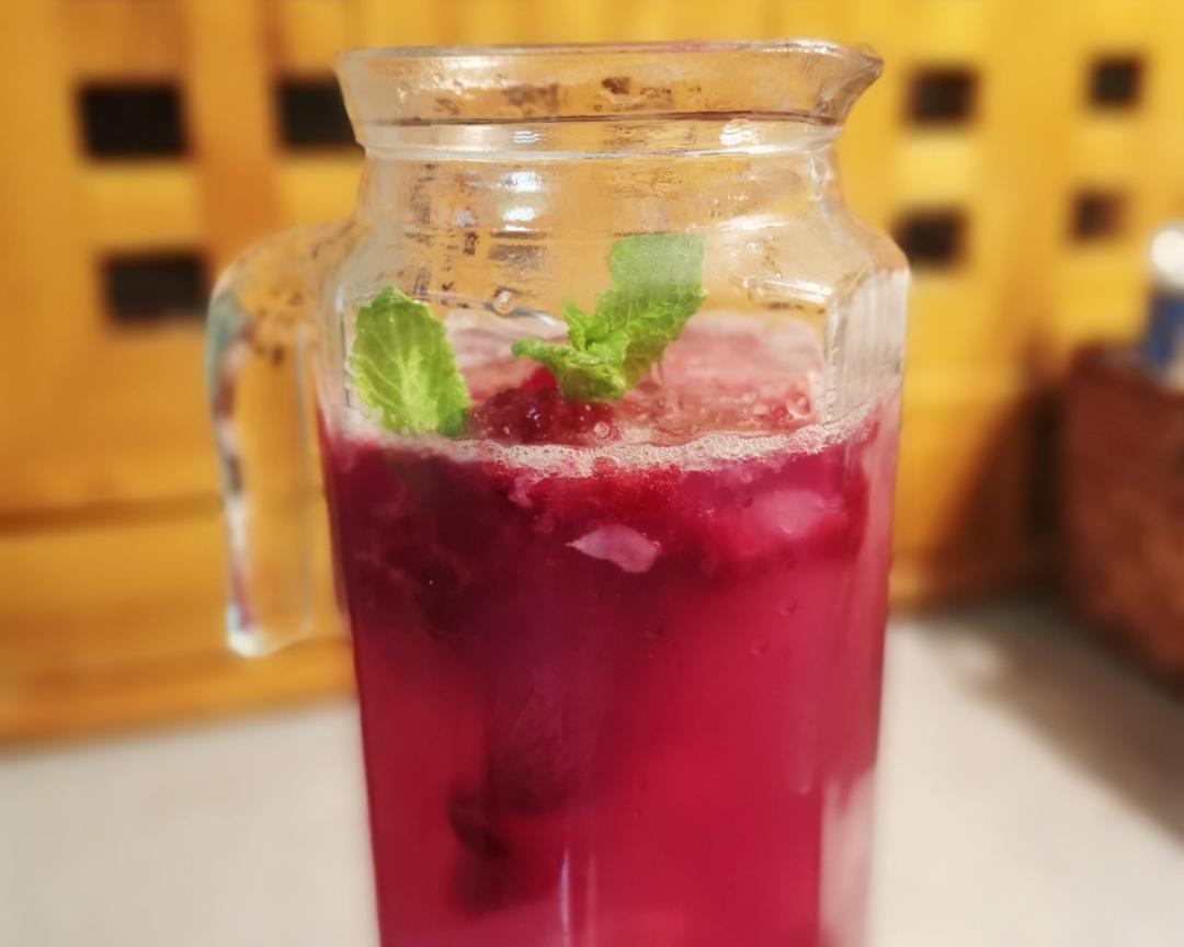 葡萄荔枝冰茶的做法