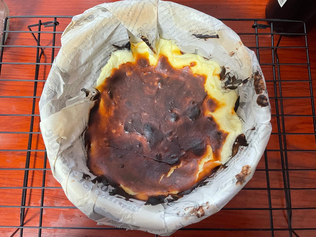 低卡酸奶巴斯克蛋糕