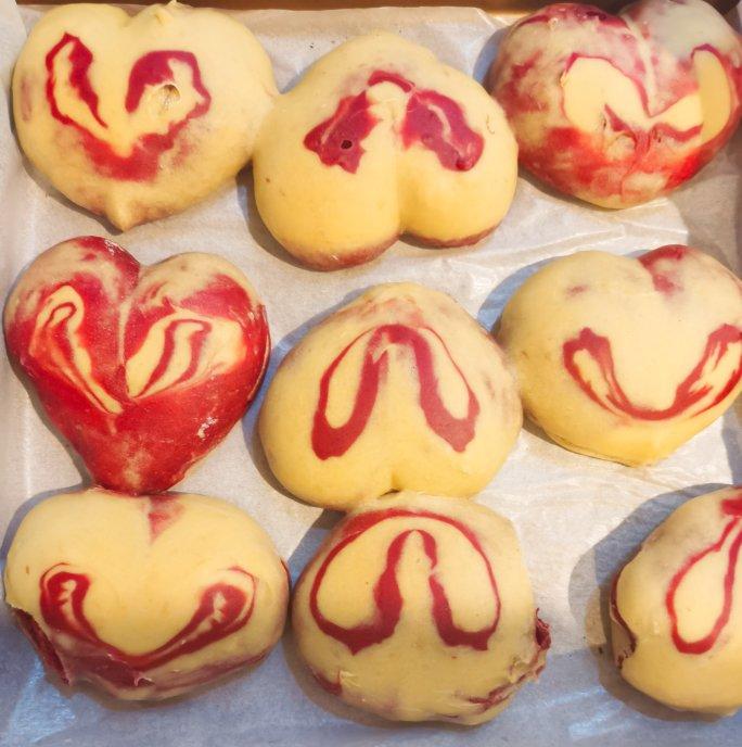 💕胖嘟嘟的日式心心相印小餐包（心形和双心形两种餐包做法）💕