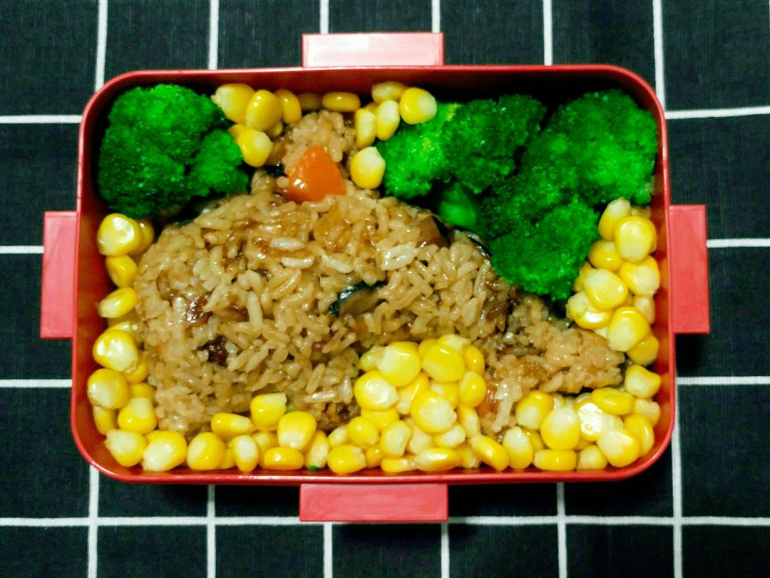 喷香排骨焖饭（爆好吃）