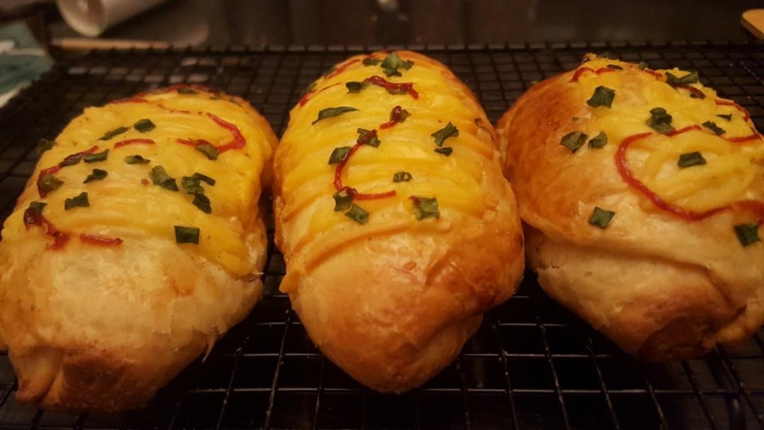 香葱芝士肉松面包