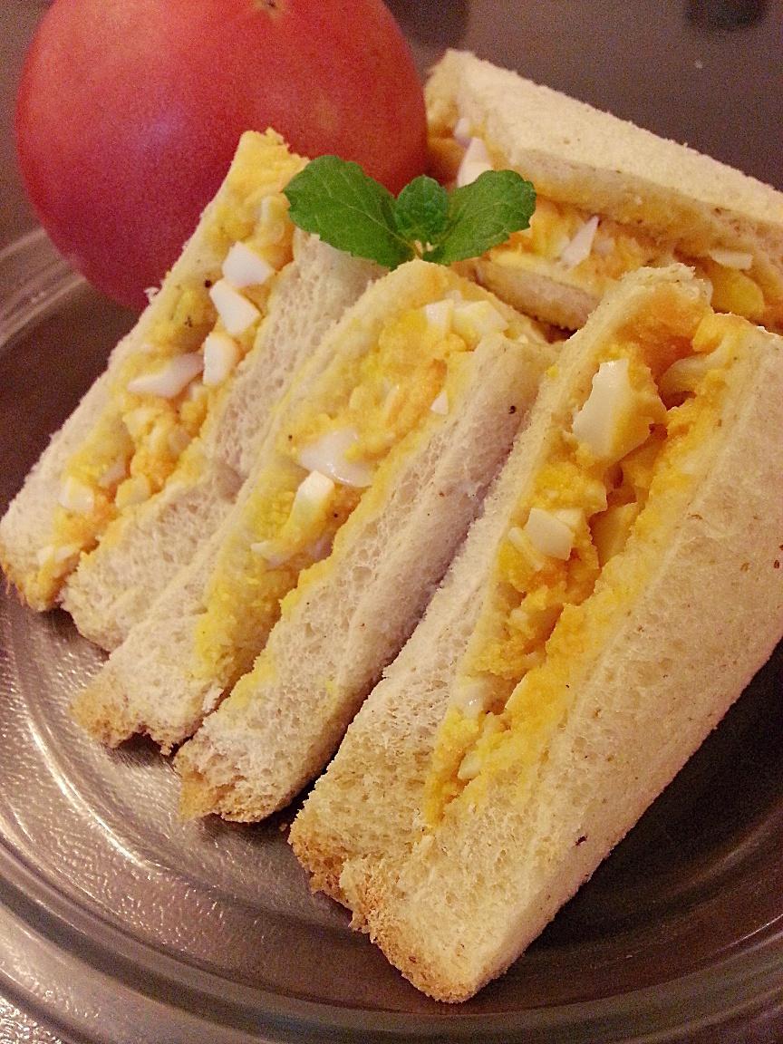 超健康鸡蛋色拉三明治的做法