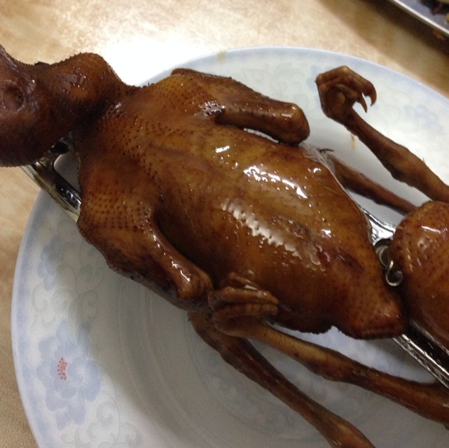 烤乳鸽