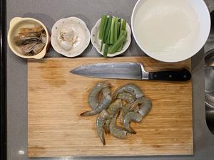 虾油版蒜蓉粉丝蒸虾🦐的做法 步骤1