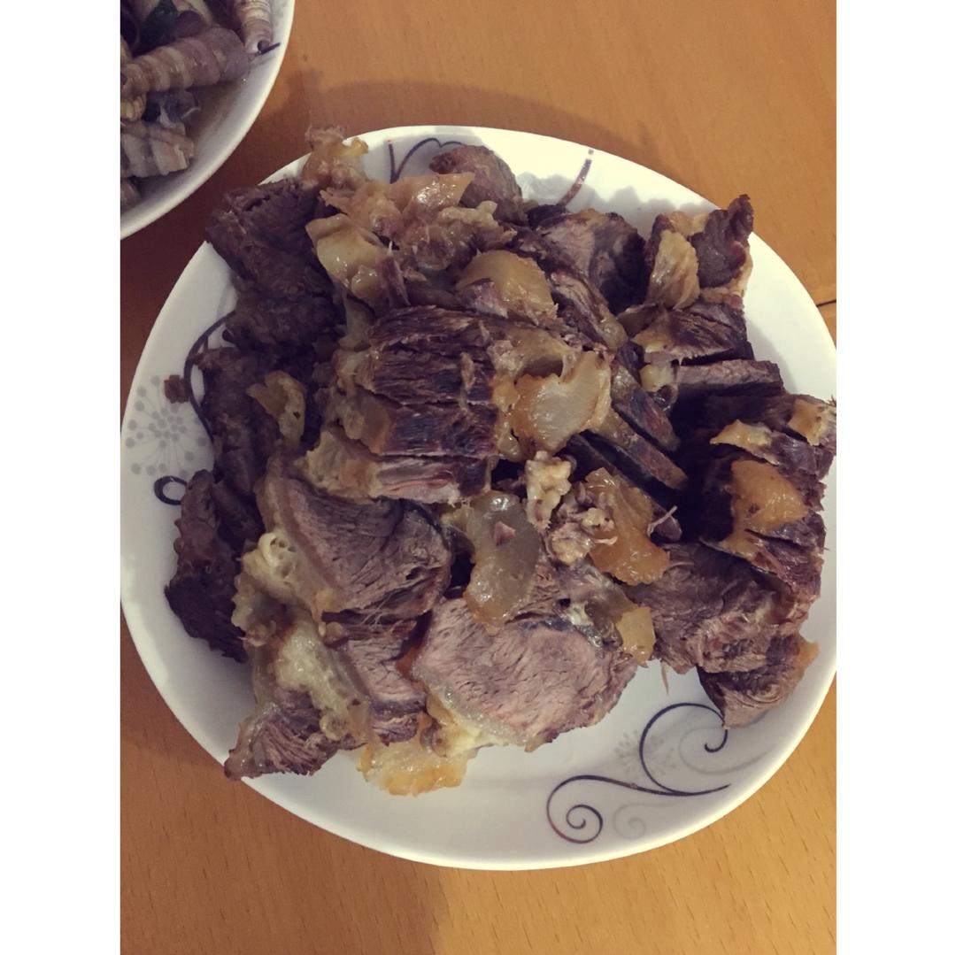 卤牛肉