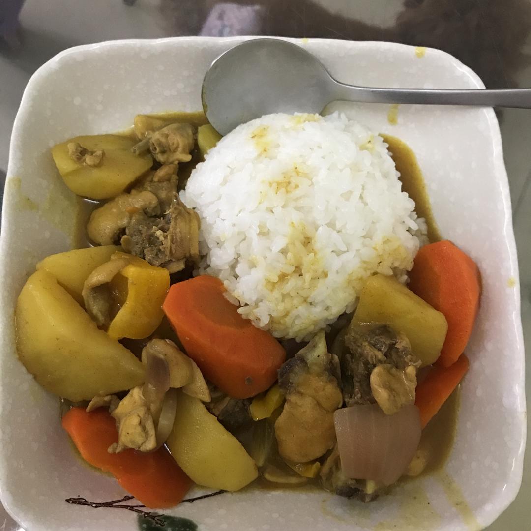 咖喱土豆鸡块