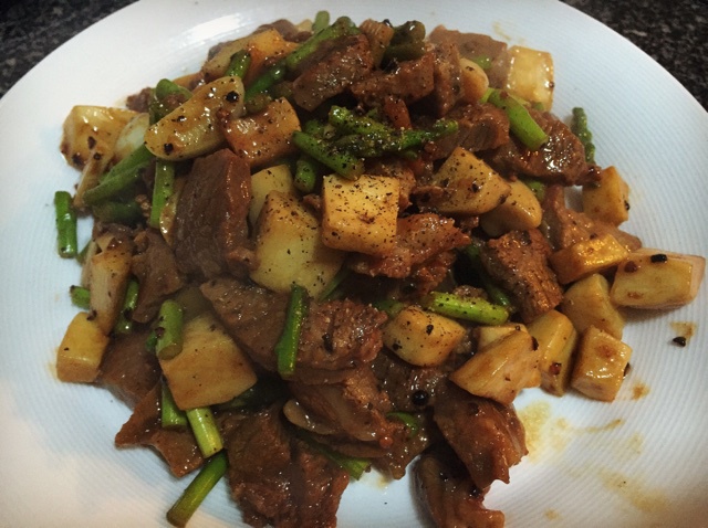 黑椒杏鲍菇牛肉粒
