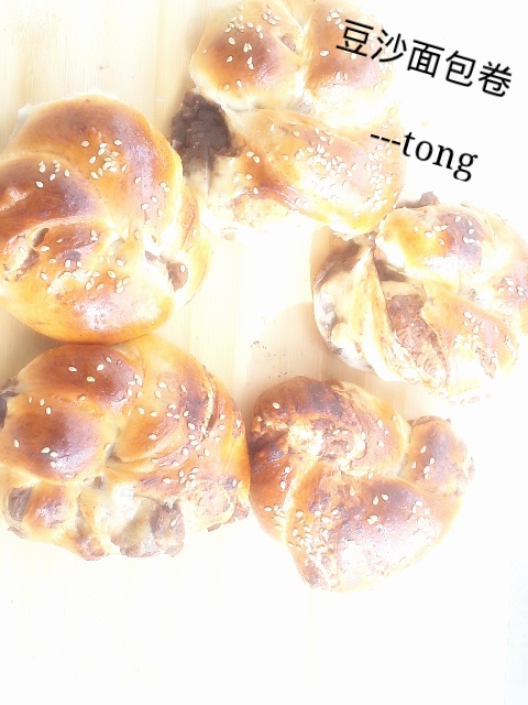 豆沙卷面包