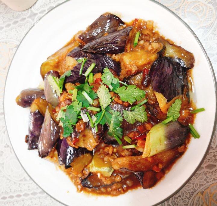 厨师长教你：“肉末烧茄子”的家常做法，口感软糯适合下饭，收藏