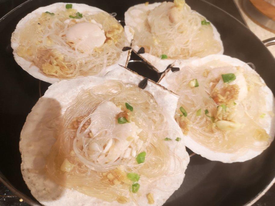 蒜蓉粉丝蒸扇贝粉丝入味有诀窍