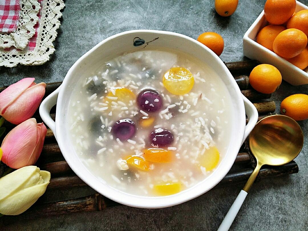 五彩汤圆金桔酒酿羹的做法