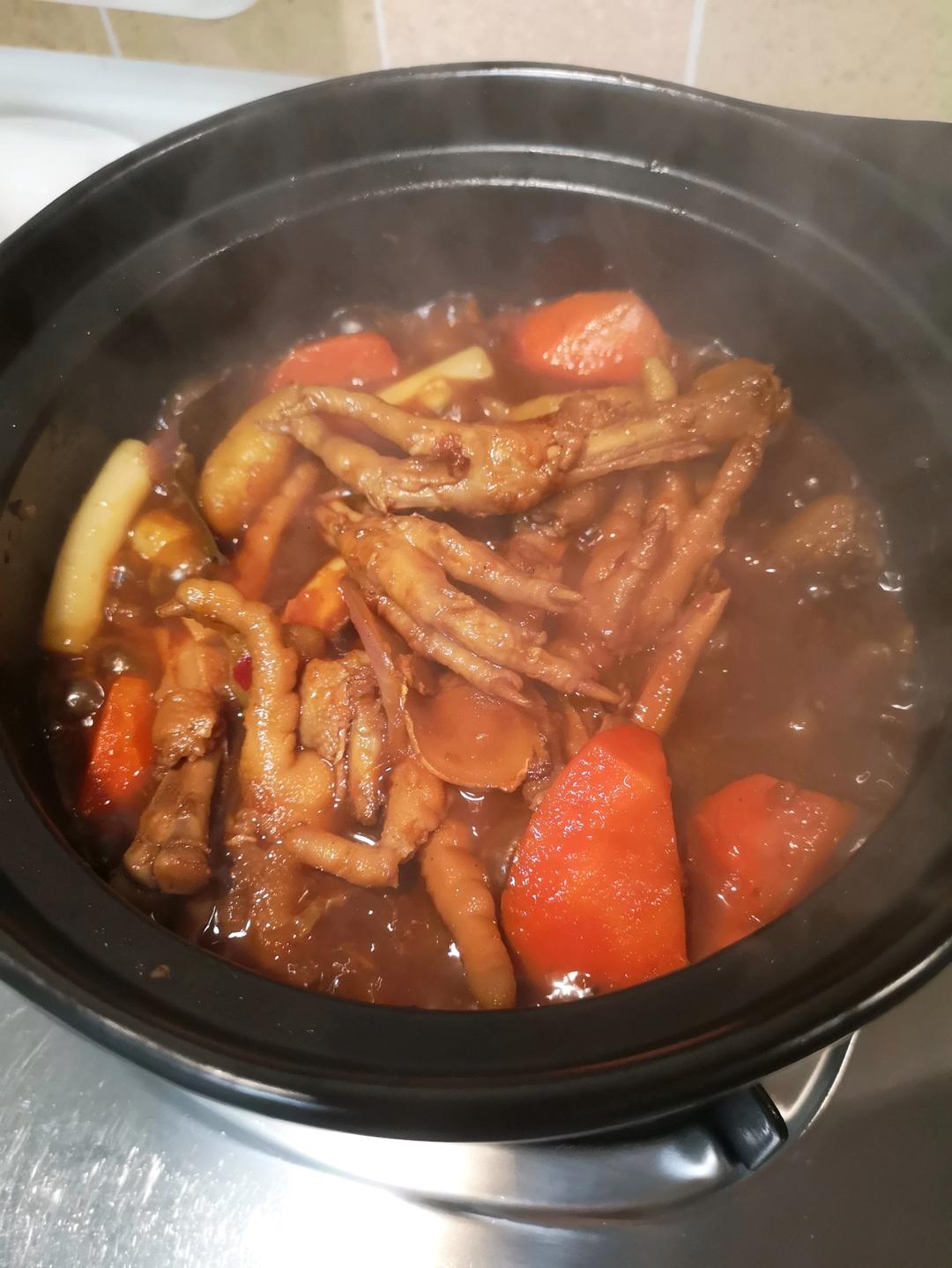 胖哥俩鸡爪煲