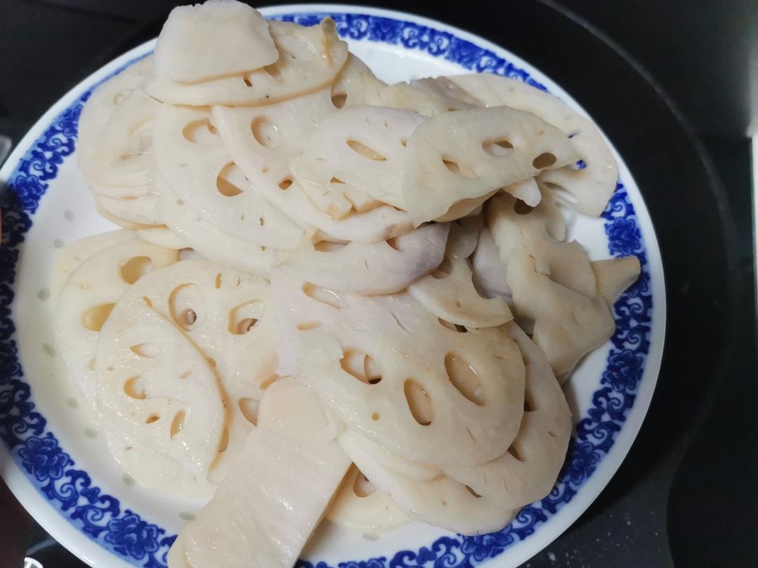 全家都爱吃的清炒藕片😋