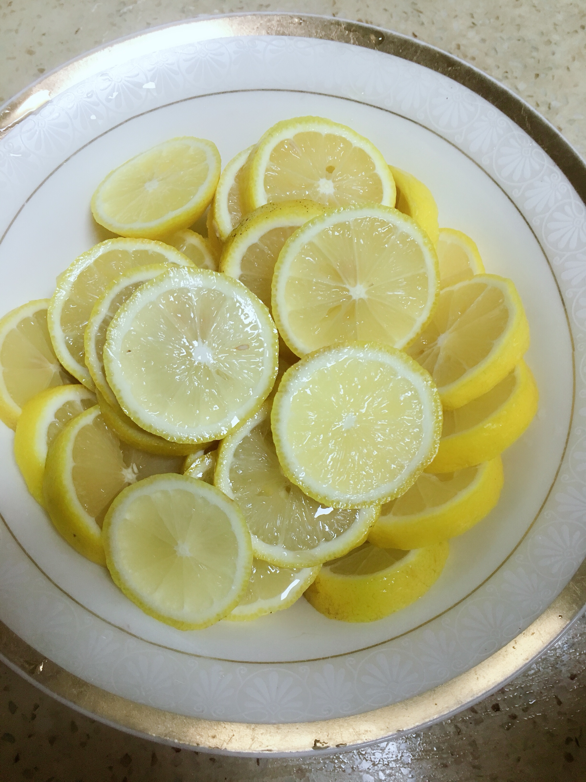 老少皆宜的柠檬膏🍋（每个人都会做，巨简单）的做法 步骤2