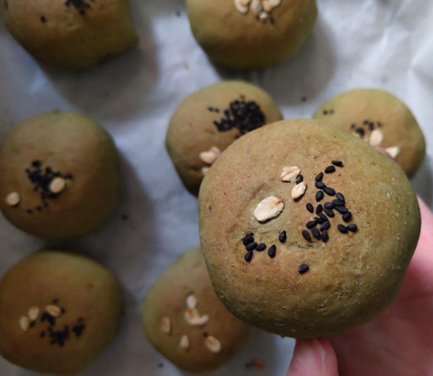 全麦日式抹茶红豆包