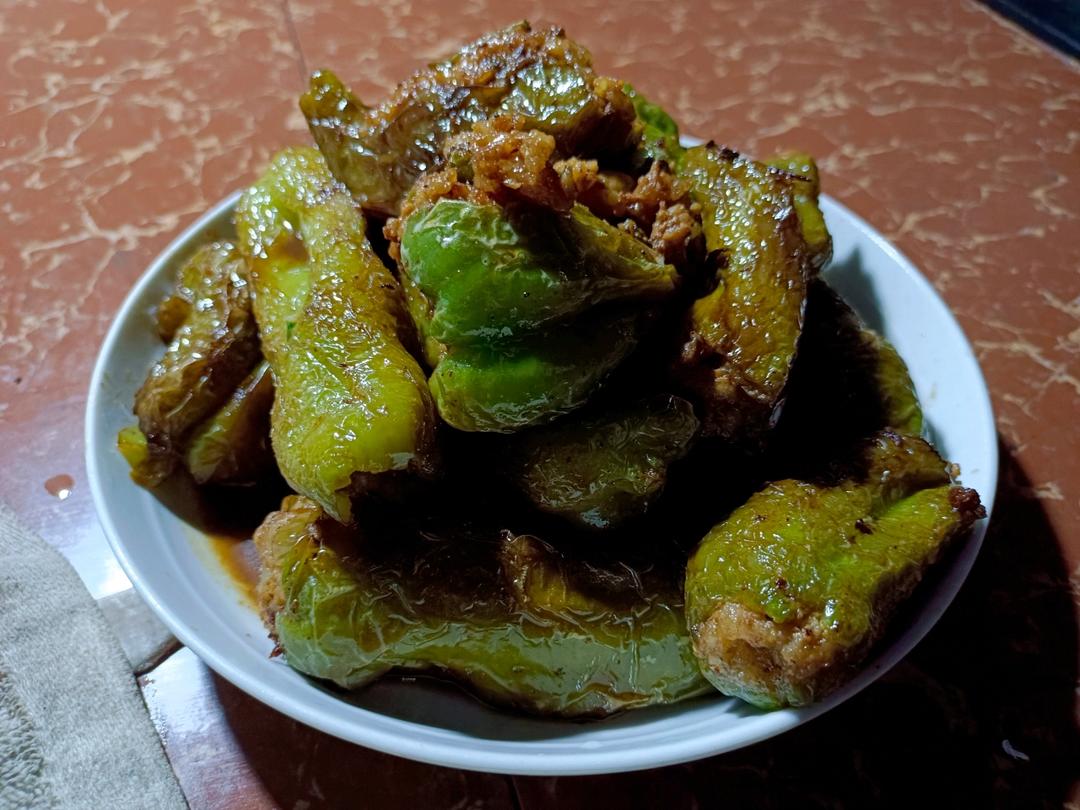 下饭菜肴--青椒酿肉