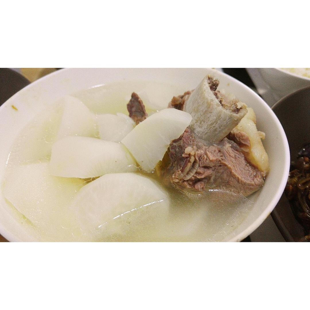 排骨萝卜汤