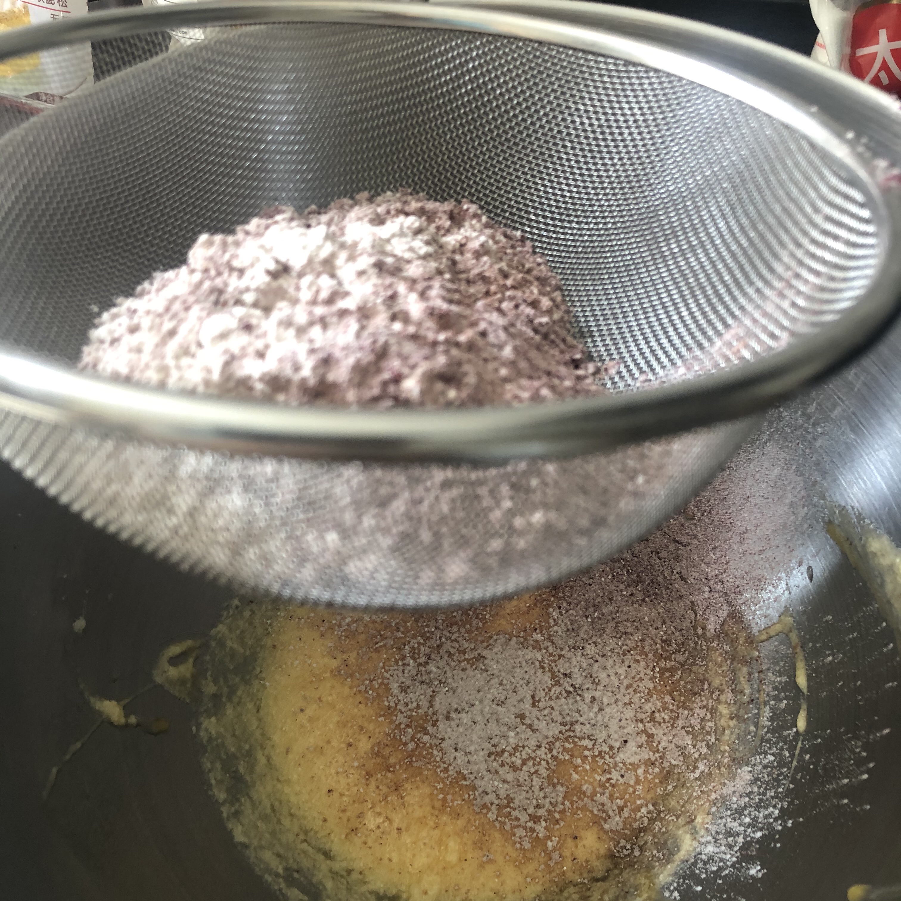 精算·食——爆浆豆乳红丝绒小蛋糕的做法 步骤8