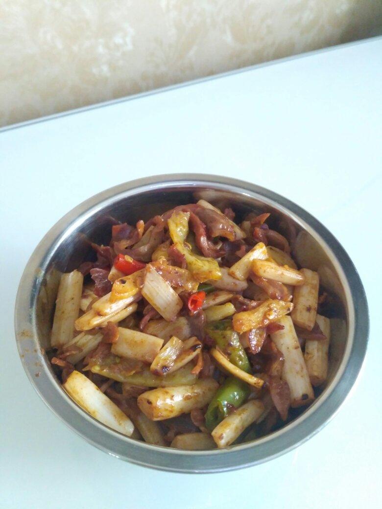 泡藕带炒鸡胗
